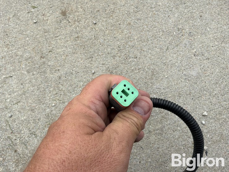 john-deere-12-image-18