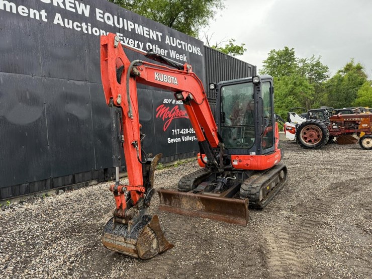 2019-kubota-kx040-image-7