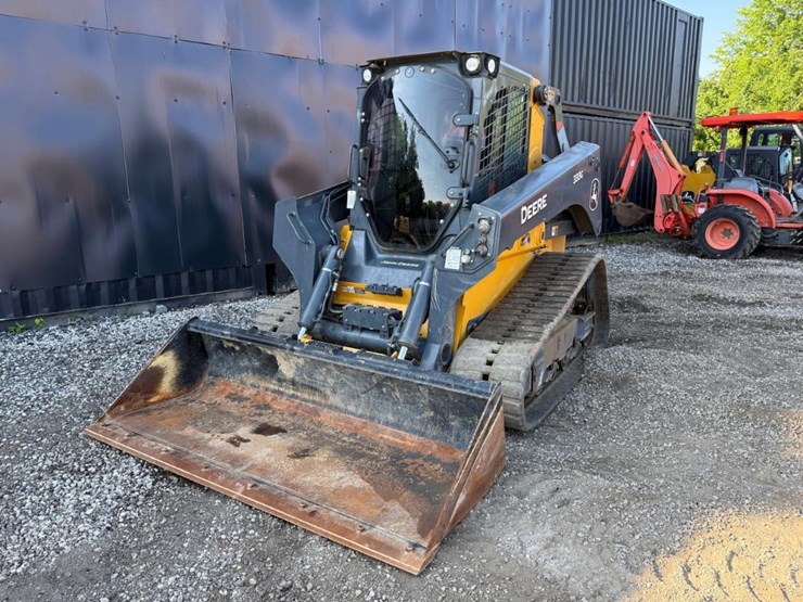 2023-deere-333g-image-8