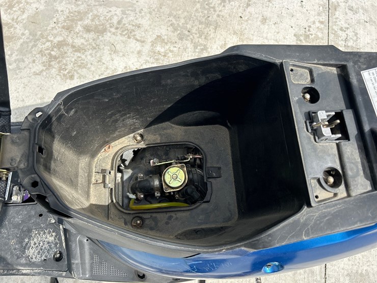 #5103-•-2021-50cc-moped-image-11