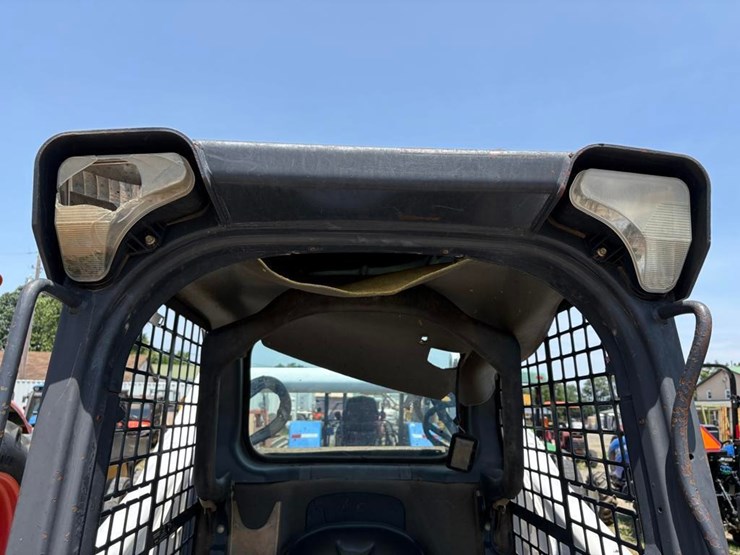 2014-bobcat-t750-image-16
