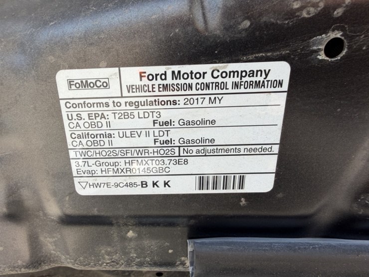 2017-ford-explorer-image-14