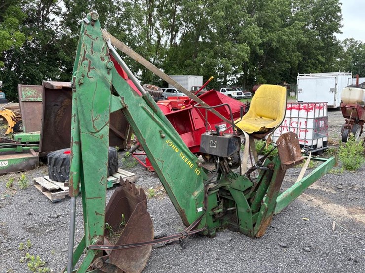 john-deere-10-image-1