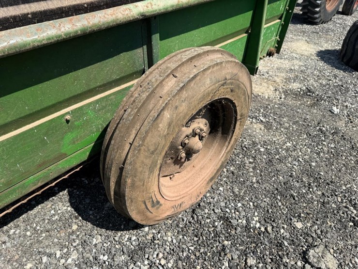 john-deere-33-image-5