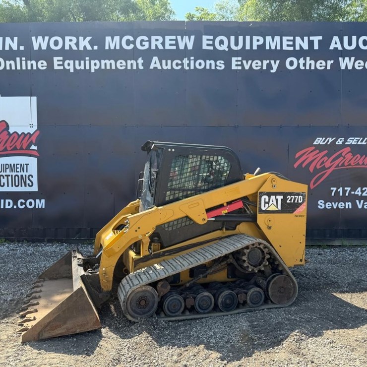 2015 CATERPILLAR 277D