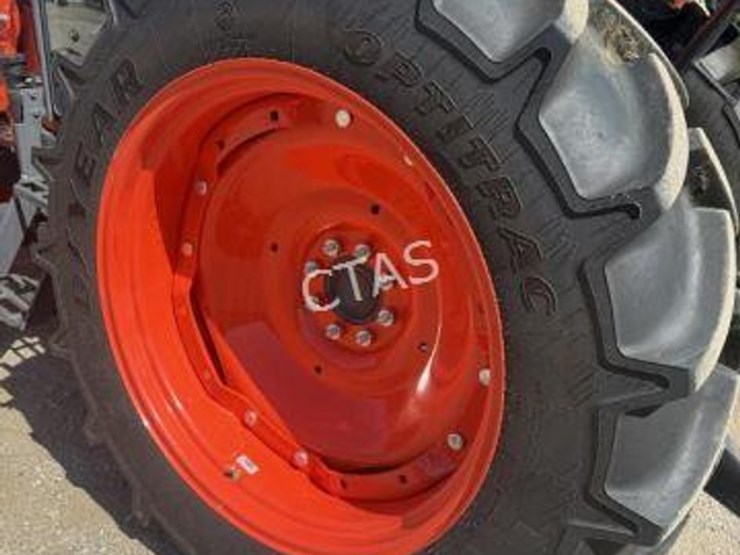 2023-kubota-m7060d-image-16