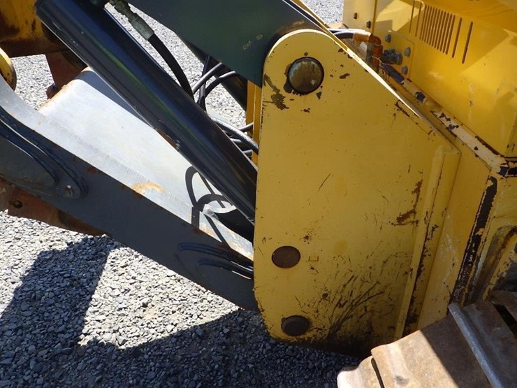2016-deere-850k-image-22