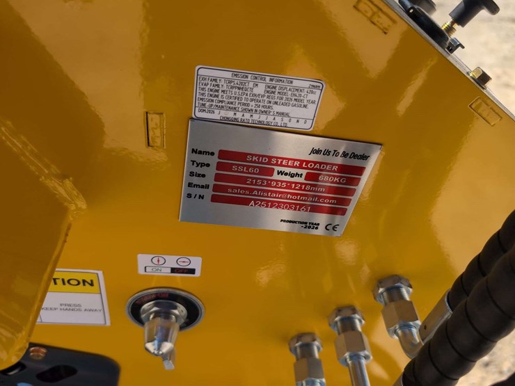 (1)-sdl-mini-crawler-skid-steer-ssl60-image-7