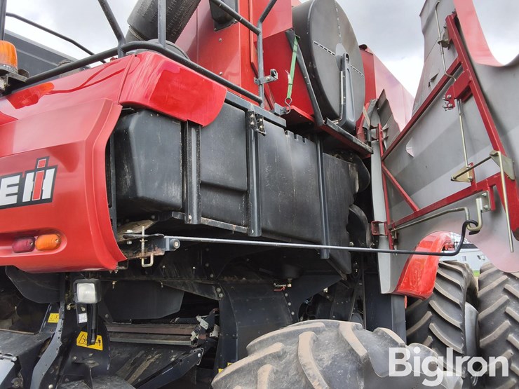 2013-case-ih-8230-image-13
