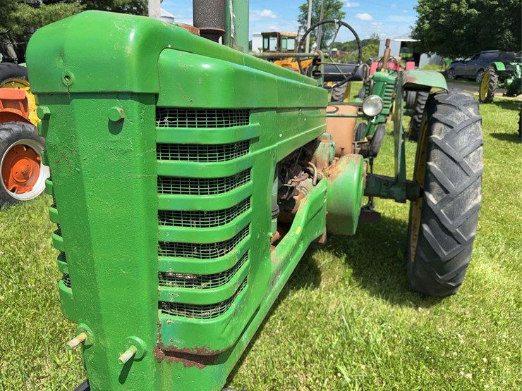 john-deere-model-b-image-11