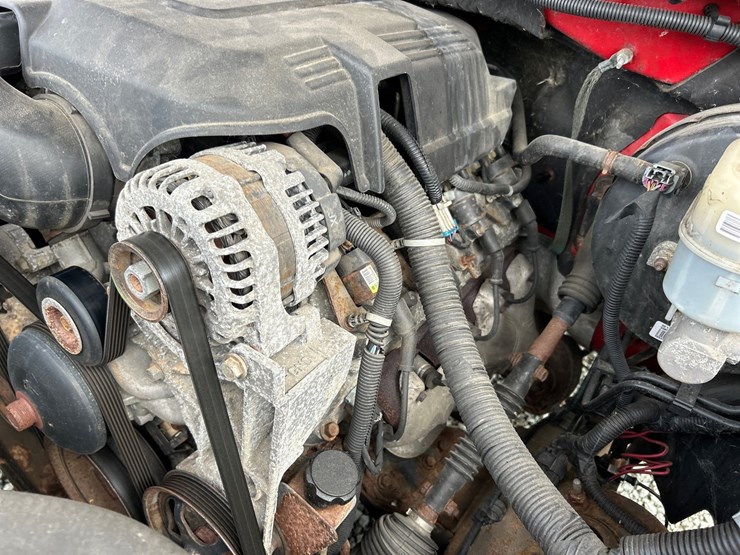 2011-chevrolet-1500-image-31