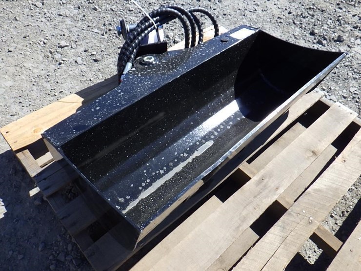 tpm-hydraulic-excavator-tilt-bucket-32"-image-4