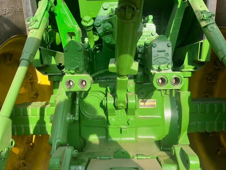 john-deere-4640-image-40