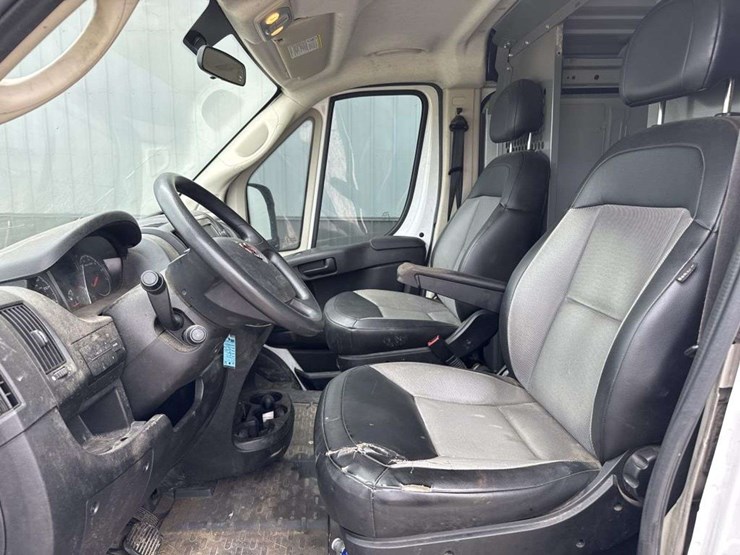 2019-dodge-1500-image-8
