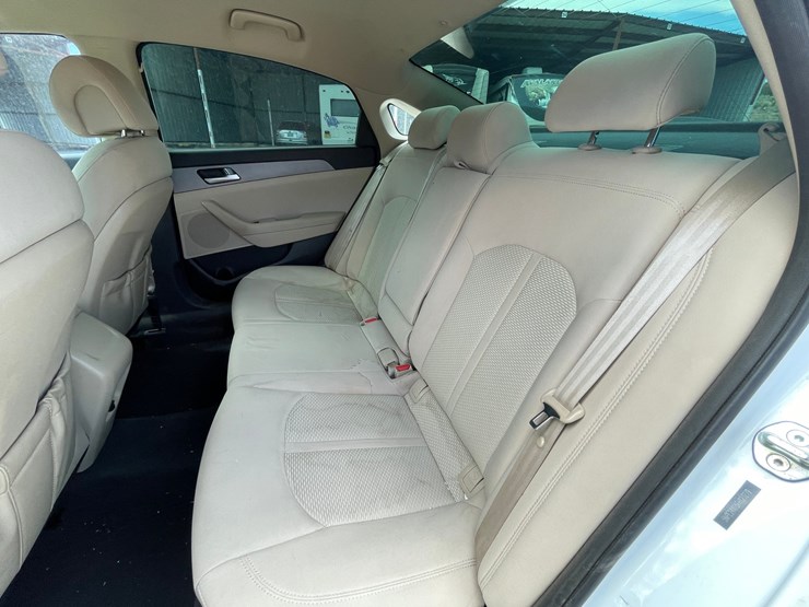 #160-•-2015-hyundai-sonata-(clean-tx-title)-image-58