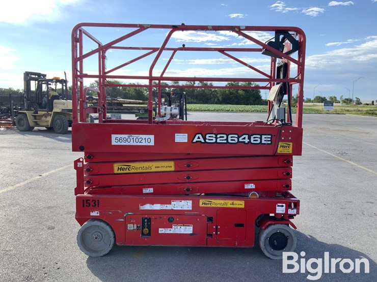 2019-massey-ferguson-730-image-4