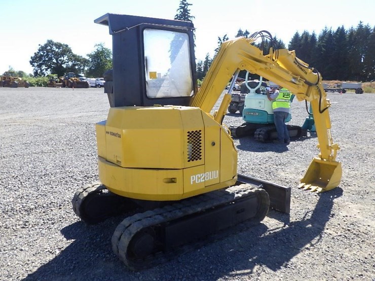 komatsu-pc28uu-image-5