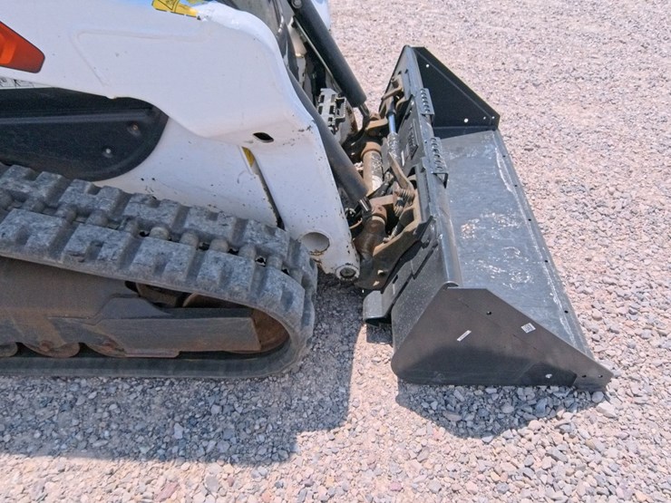 2021-bobcat-t64-image-37