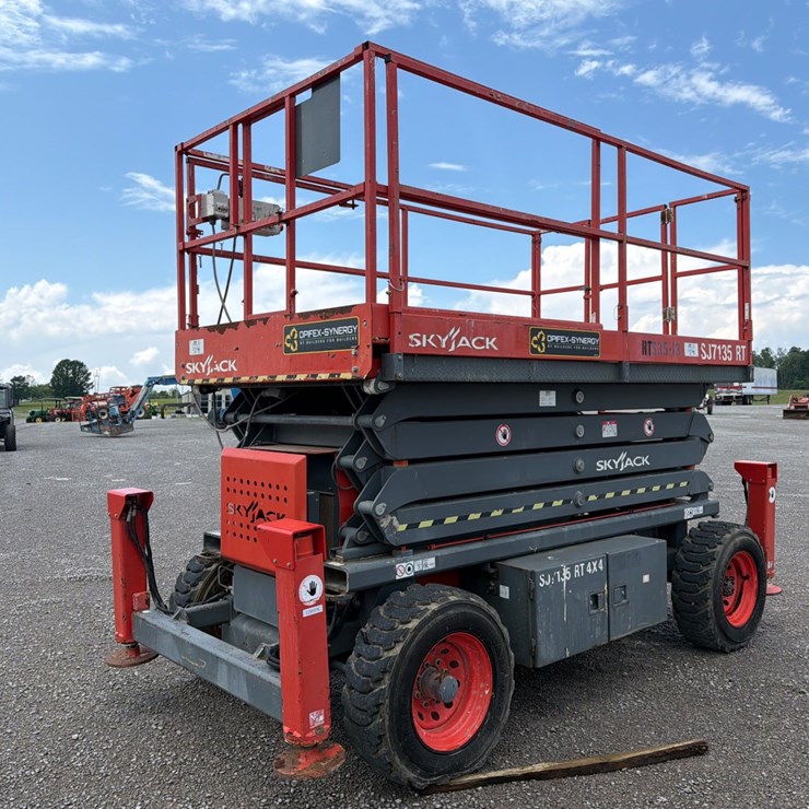 SKYJACK SJ7135RT