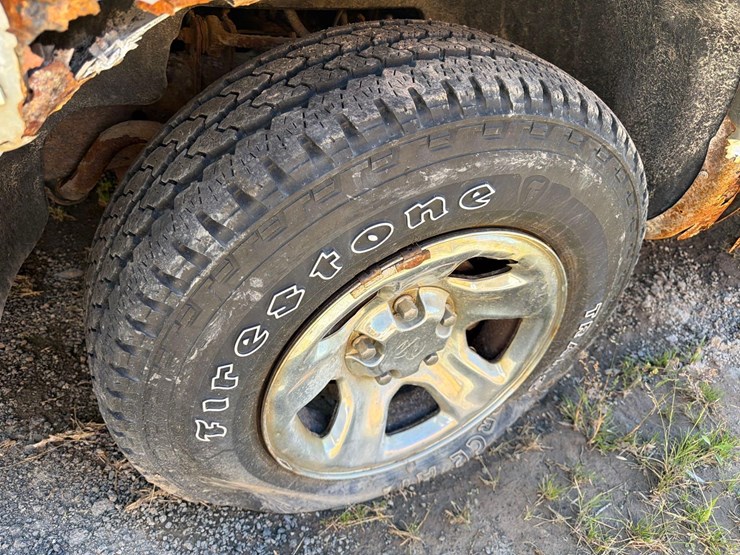 2005-dodge-1500-image-16