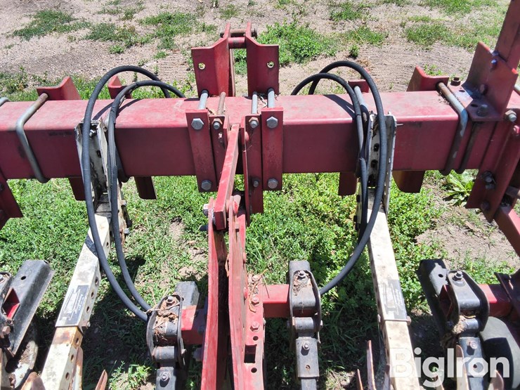 case-ih-183-image-14