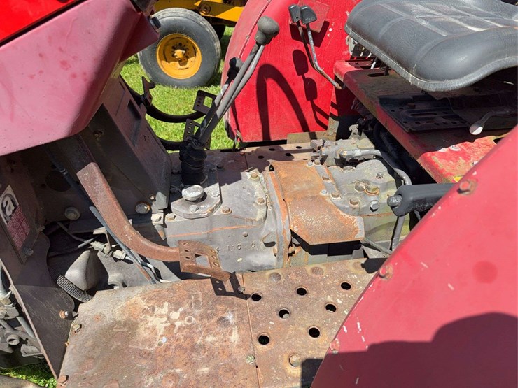 massey-ferguson-375-image-9