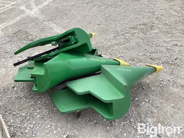 john-deere-12-image-8