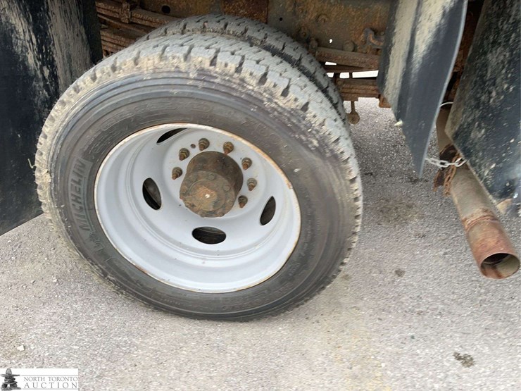 2015-ford-f550-image-22