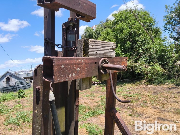 homemade-hydraulic-post-pounder-image-10