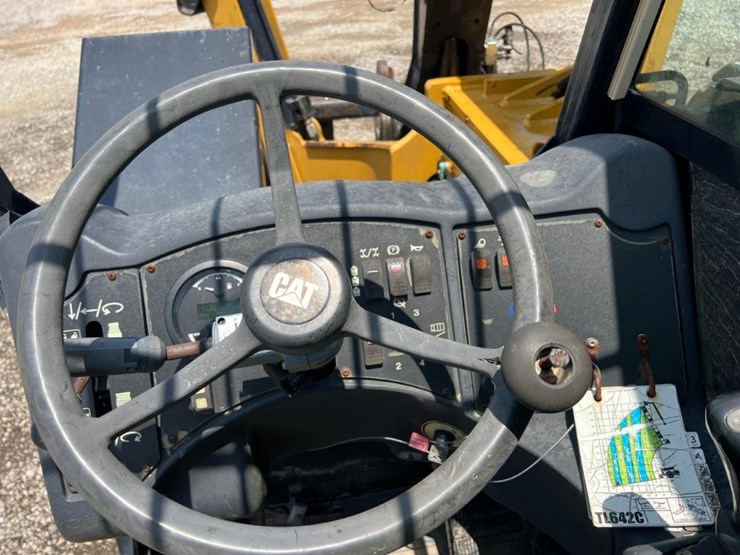 caterpillar-tl642c-image-22