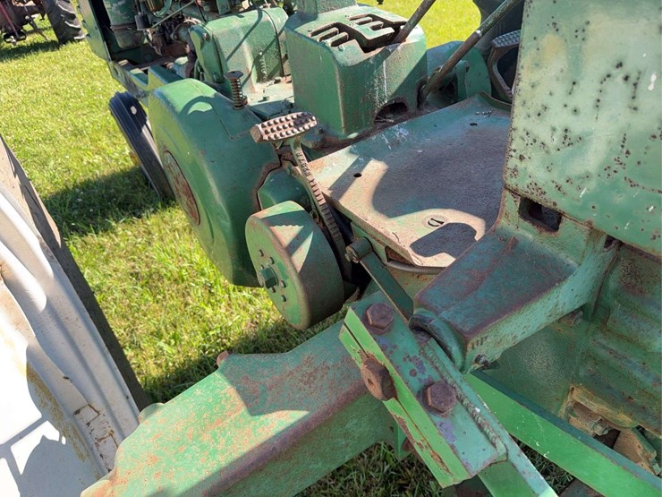 john-deere-model-b-image-25
