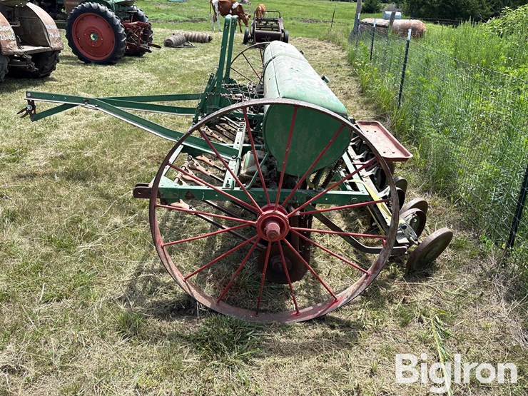 oliver-superior-mechanical-grain-drill-image-9