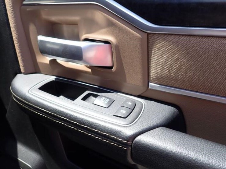 2022-dodge-ram-5500-image-45