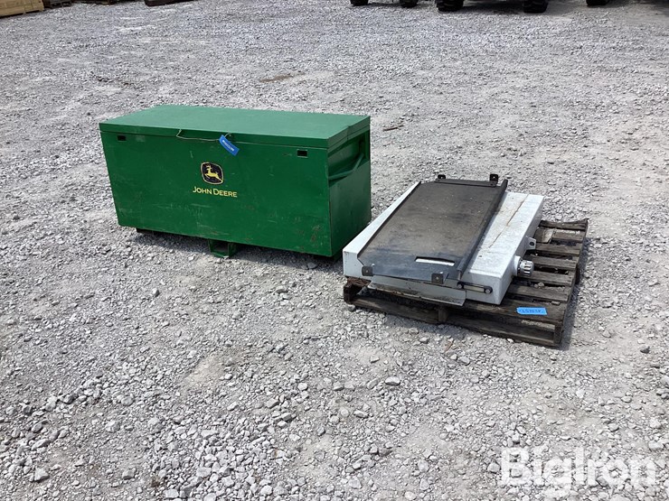 john-deere-2-image-1