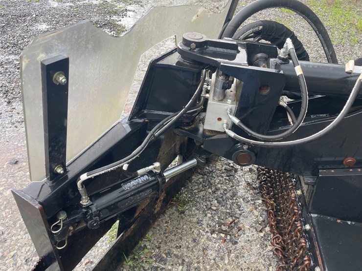 #4509-•-blue-diamond-swing-arm-stump-grinder-image-10