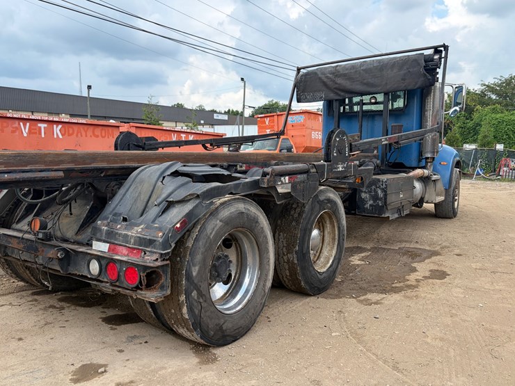 #89-•-2008-peterbilt-roll-off-tandem-axle-truck-image-9