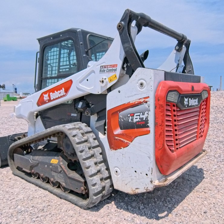 2021 BOBCAT T64