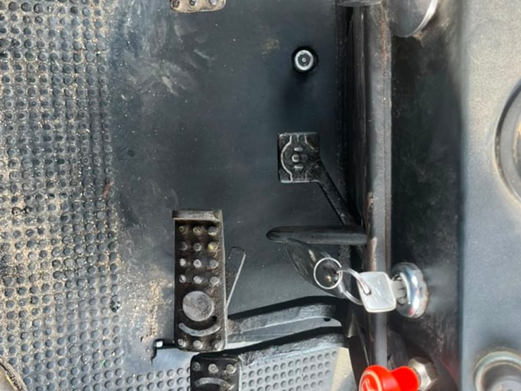 john-deere-4640-image-21