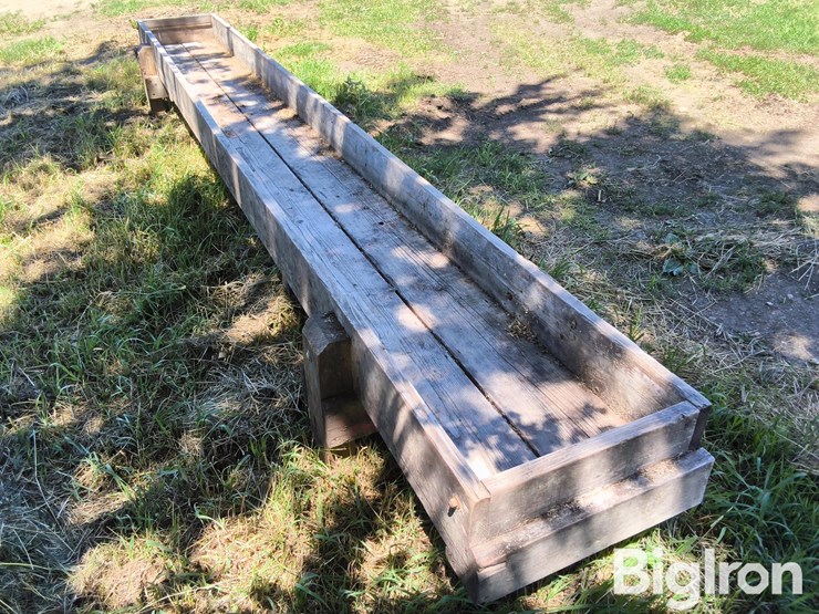 schoenemans-wood-feed-bunk-image-7