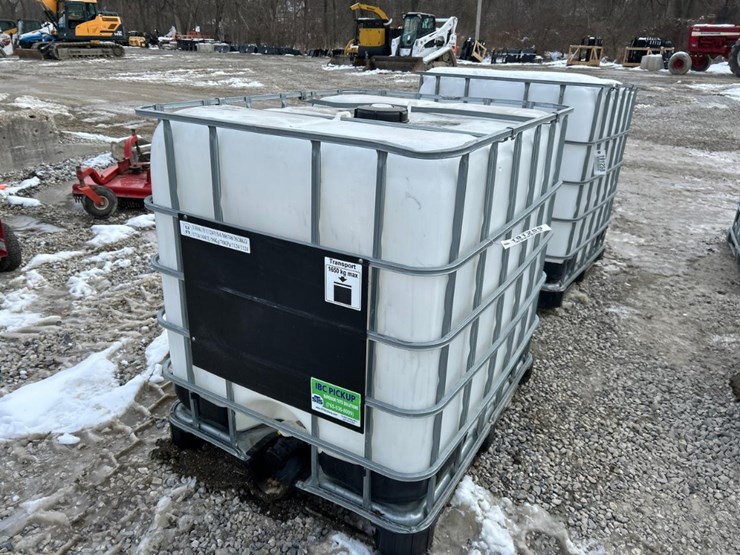water-tank-tote-image-1