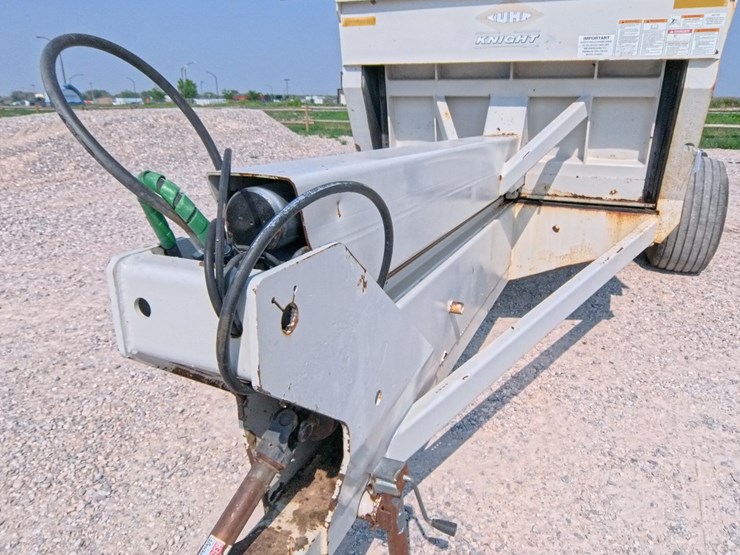 kuhn-knight-2054-image-9