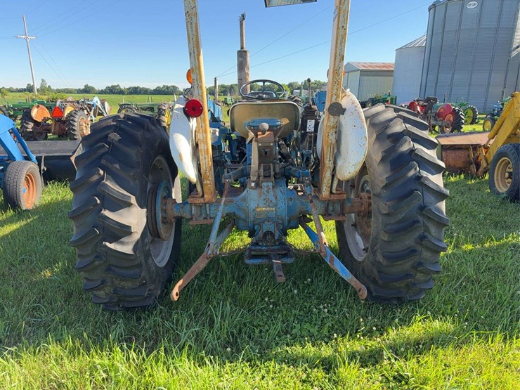 ford-3600-image-3