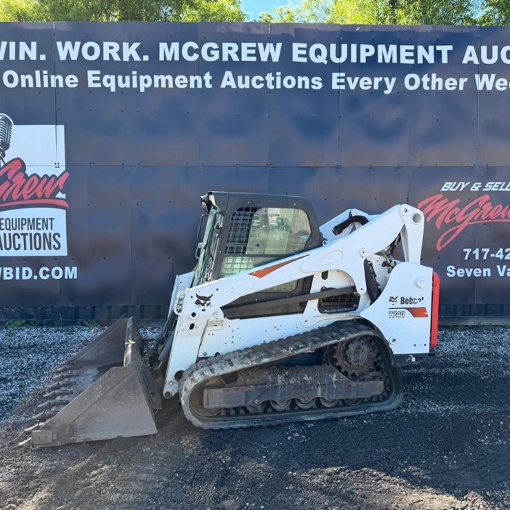 2019 BOBCAT T740