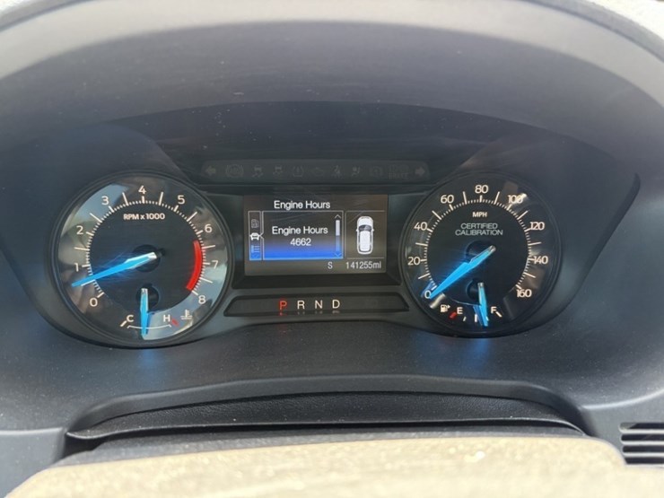 2017-ford-explorer-image-26
