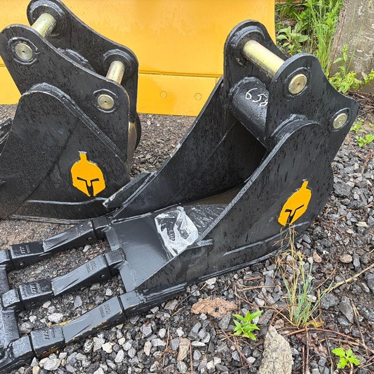 CATERPILLAR 303