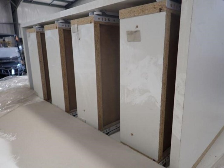 unused-qty-of-kitchen-cabinets-image-9