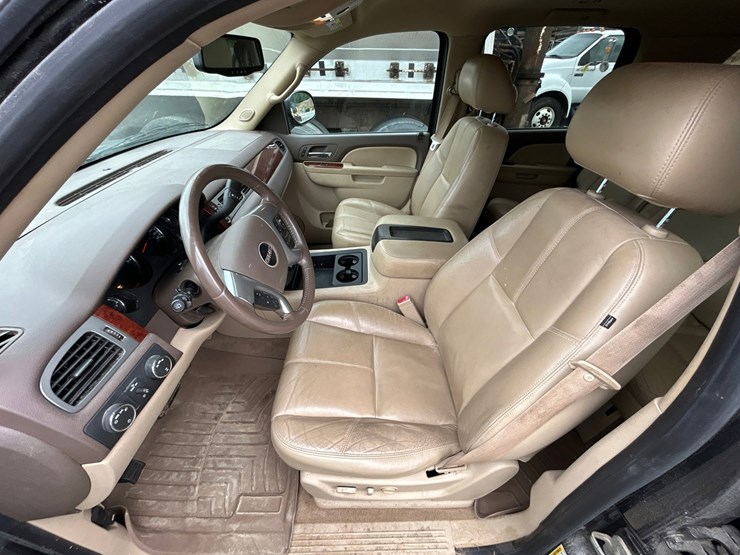 2010-gmc-yukon-image-49