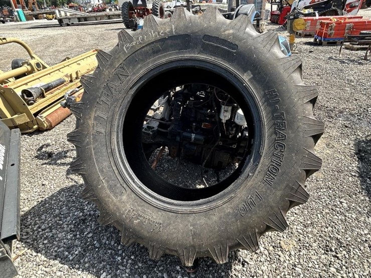 new-holland-t4030-image-16