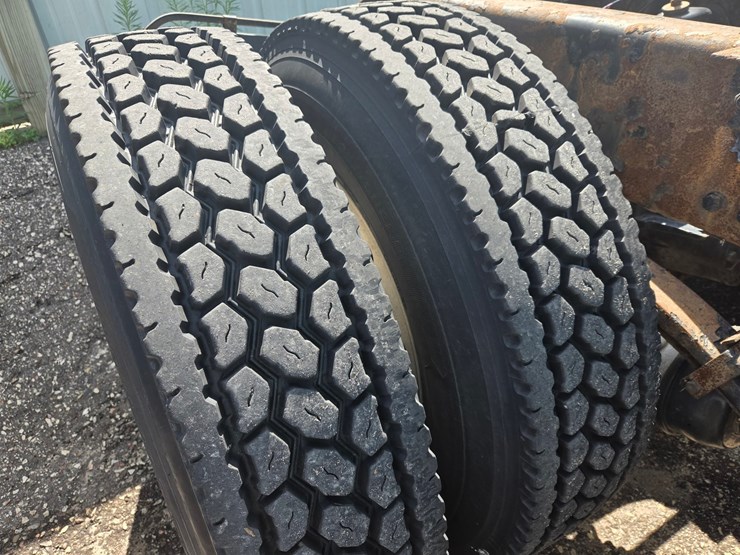 2015-kenworth-t680-image-101