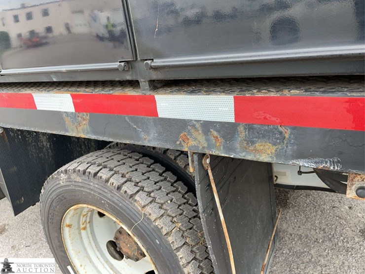 2015-ford-f550-image-34